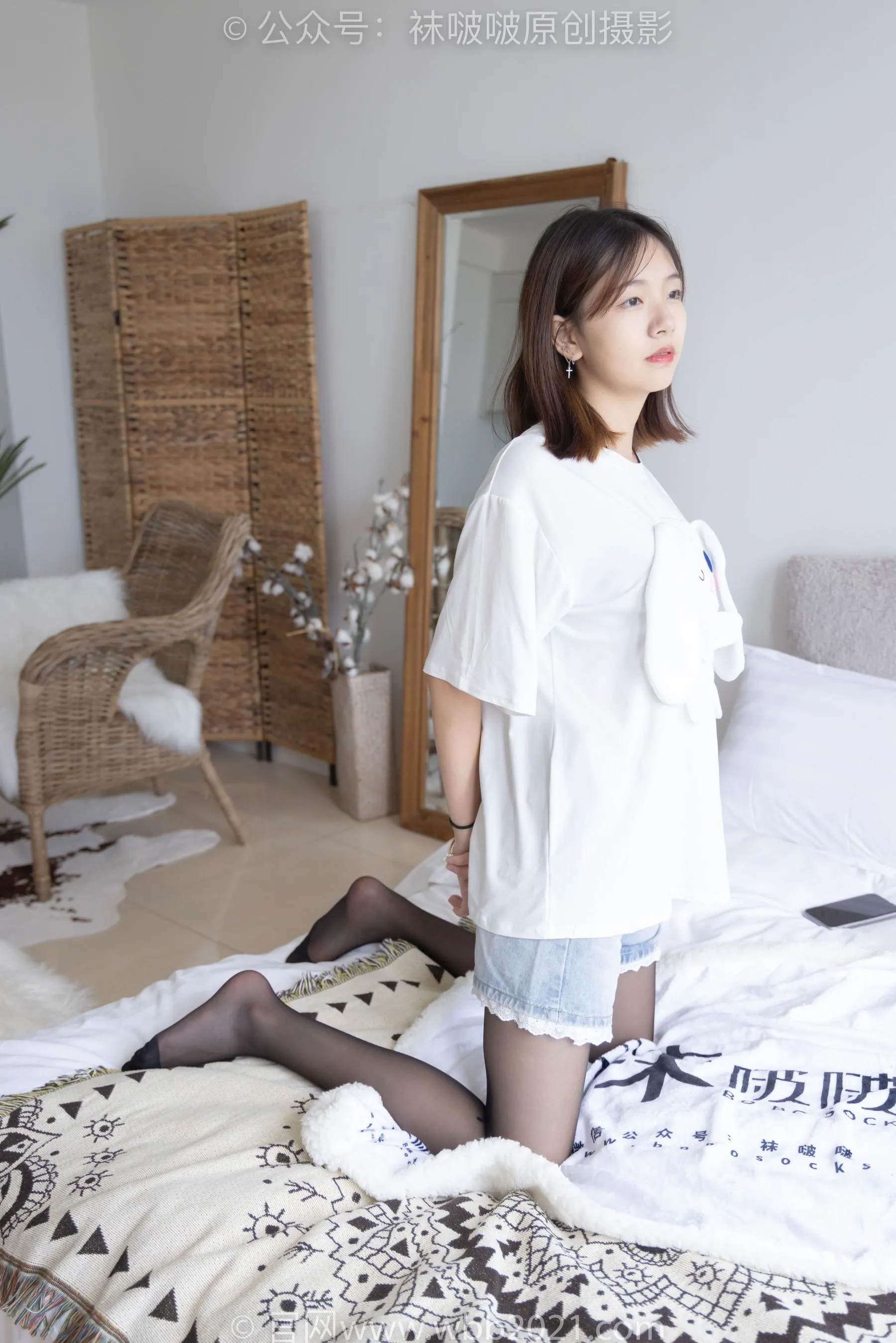 [BoBoSocks袜啵啵]NO.233 小甜豆-板鞋、黑丝 [89P]插图3
